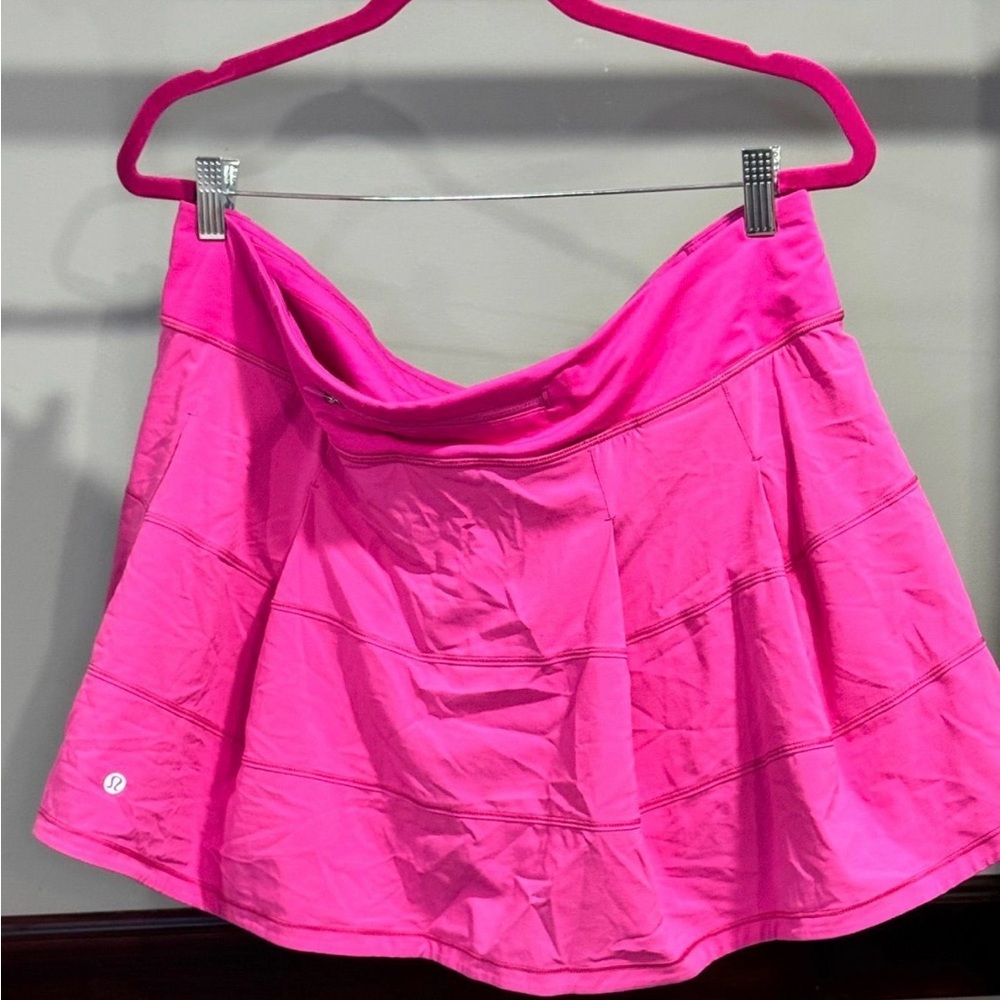 EUC size 14 Lululemon Vibrant Pink Mini Skirt with shorts skirt - Picture 6 of 6